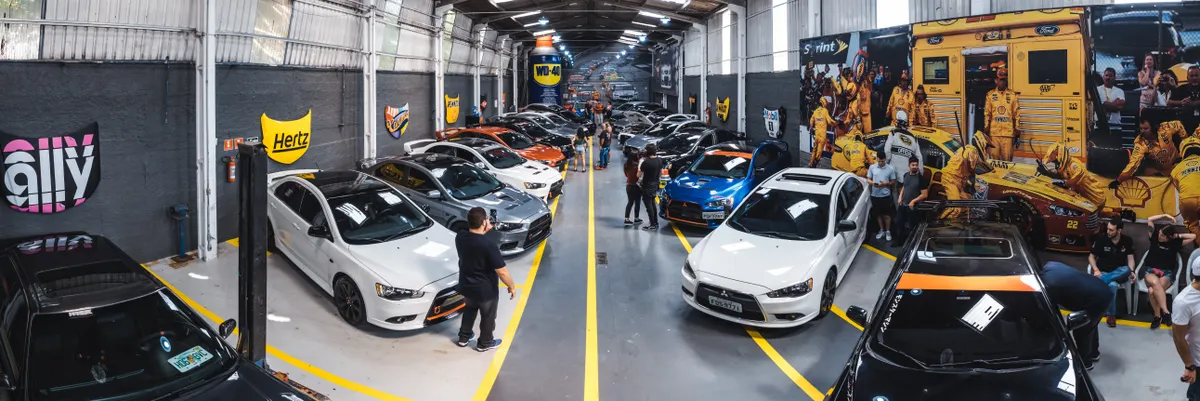 Como funciona uma rede social automotiva com anúncios?