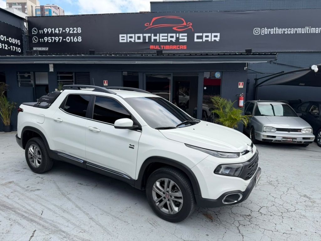 Fiat Toro Freedom 2.0 Turbo Diesel 4WD AT9 2021 Branca