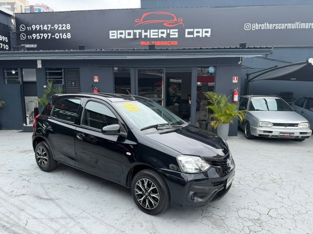 Toyota Etios 1.3 X 16V Flex 2017/2018 Manual Preto