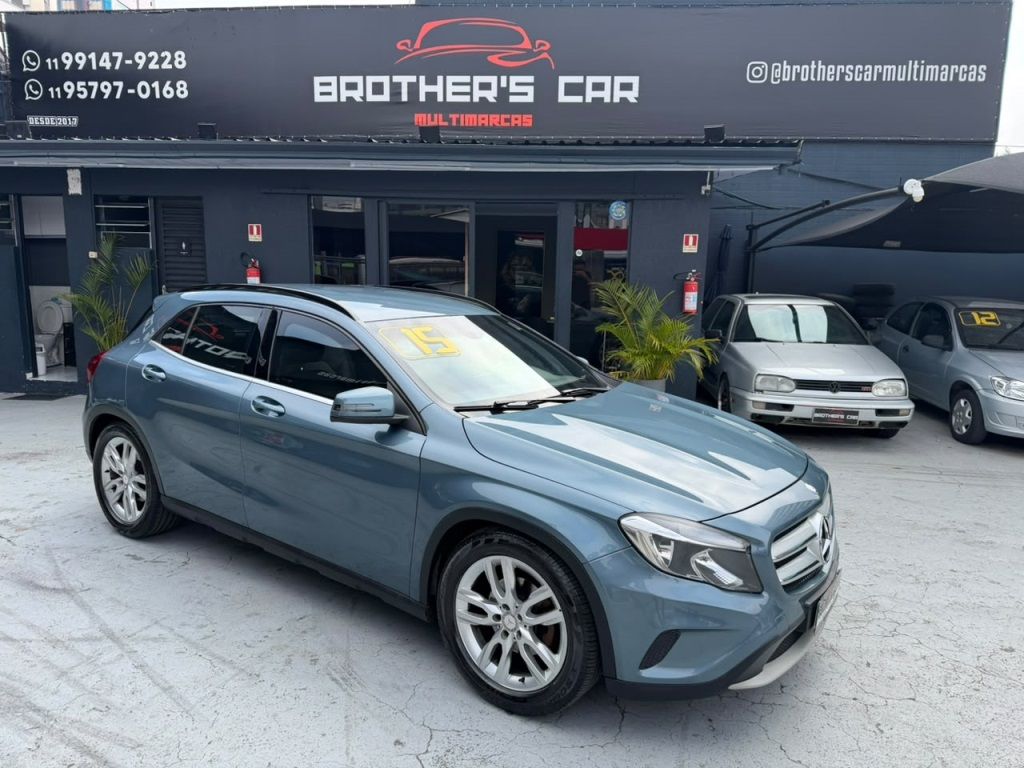 Mercedes-Benz GLA 200 1.6 Turbo Advance 2014/2015 Couro