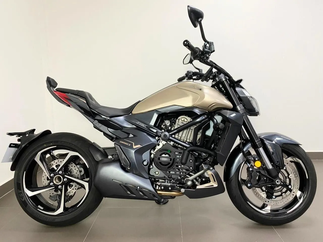 ZONTES V350 2025/2026