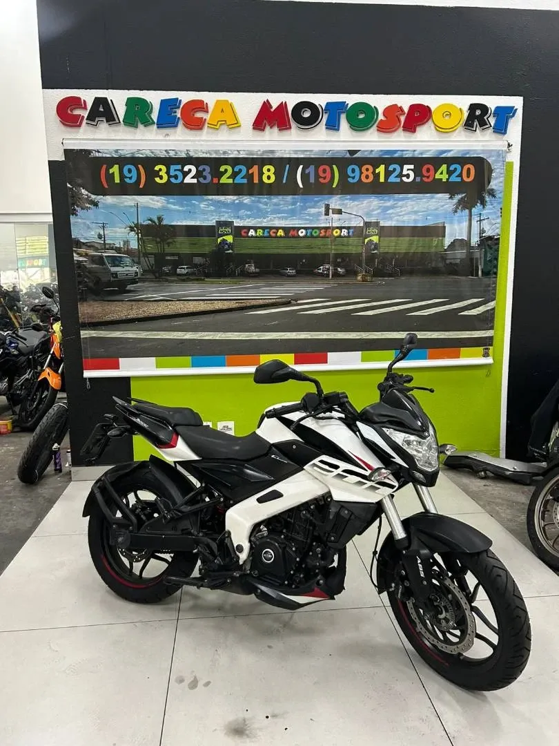 BAJAJ DOMINAR 200 2023/2023