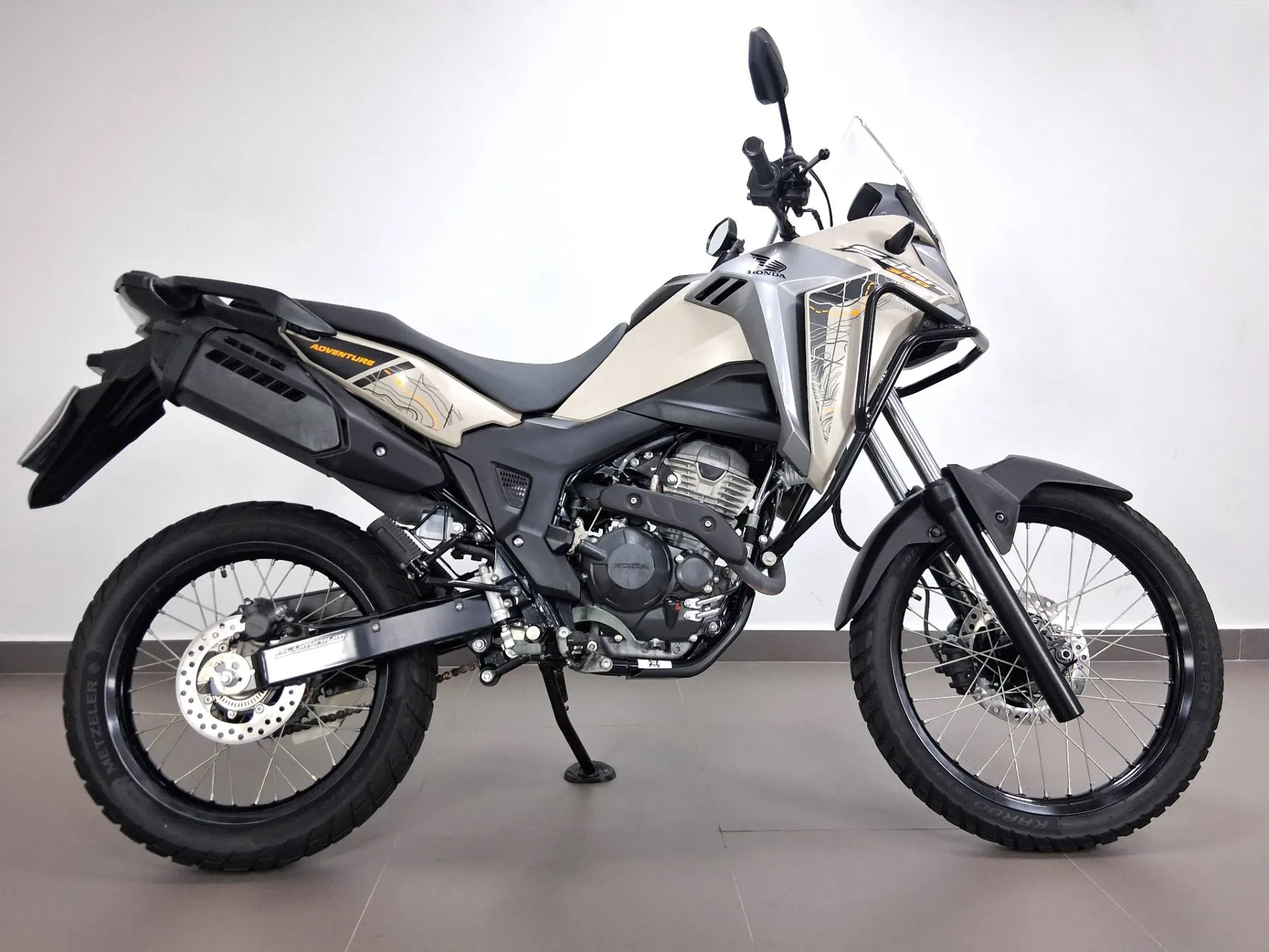 HONDA XRE 300 SAHARA ADVENTURE 2025/2025