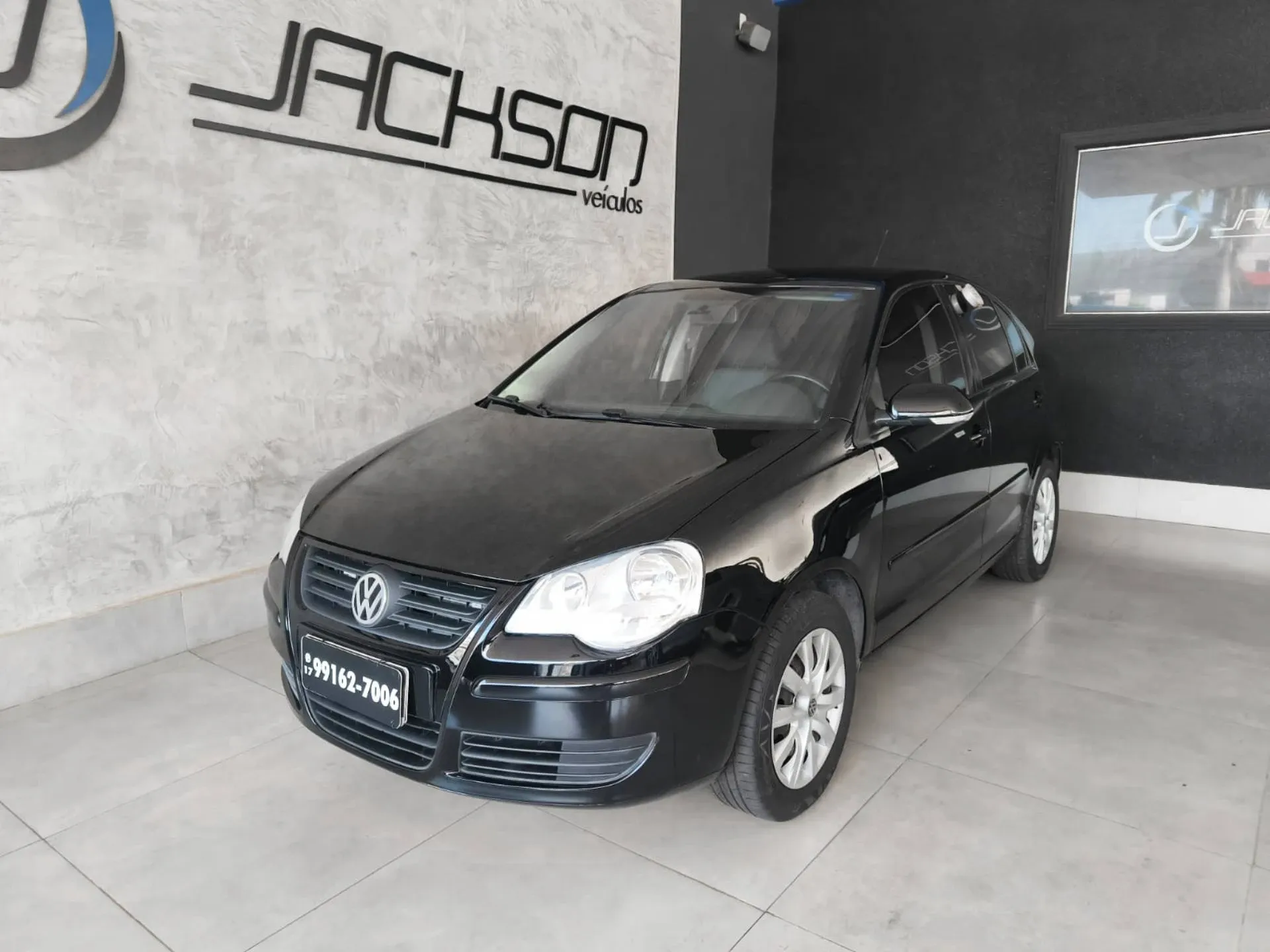 VOLKSWAGEN POLO SEDAN 2010/2011