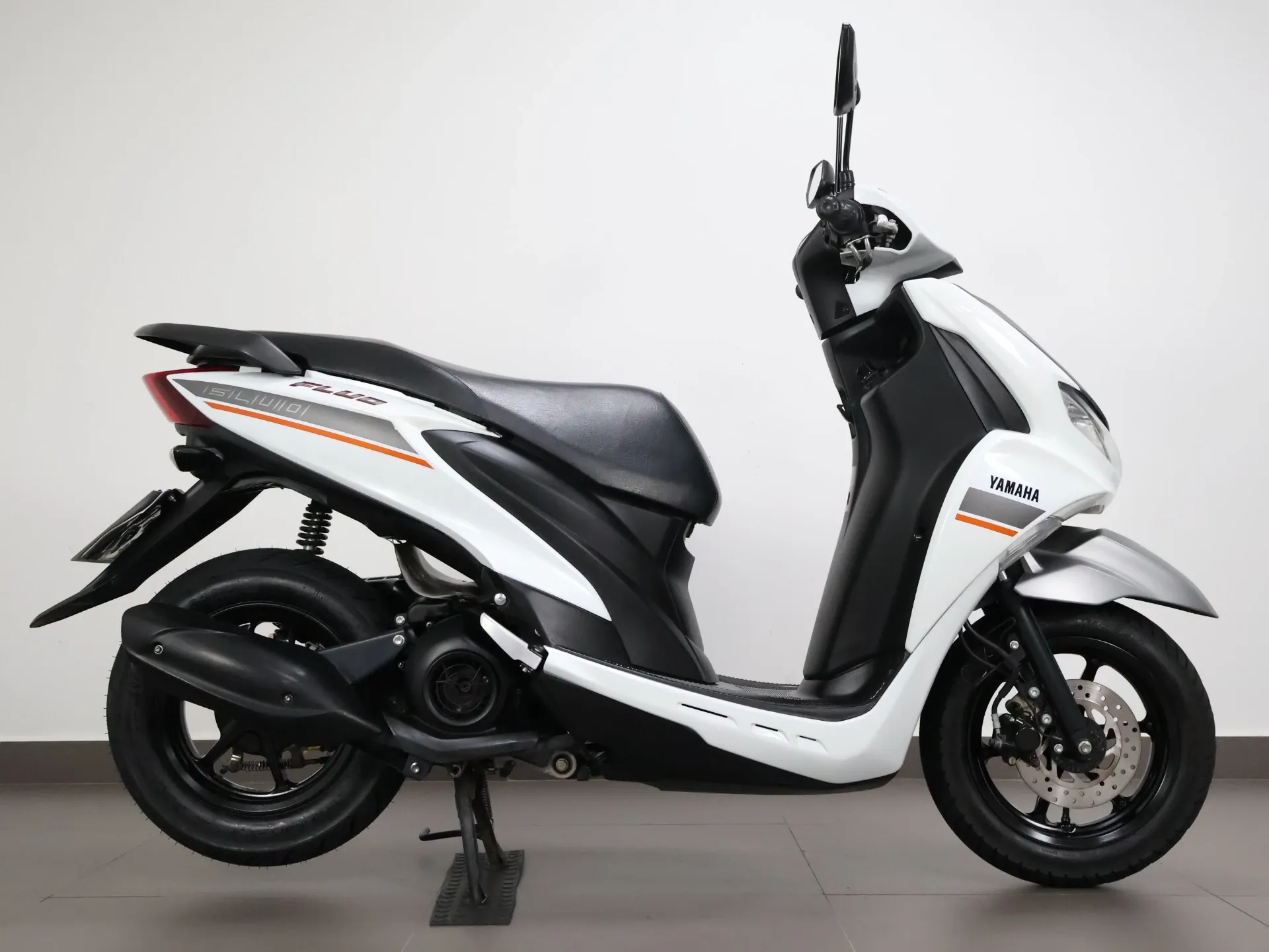 YAMAHA FLUO 125 ABS 2023/2024
