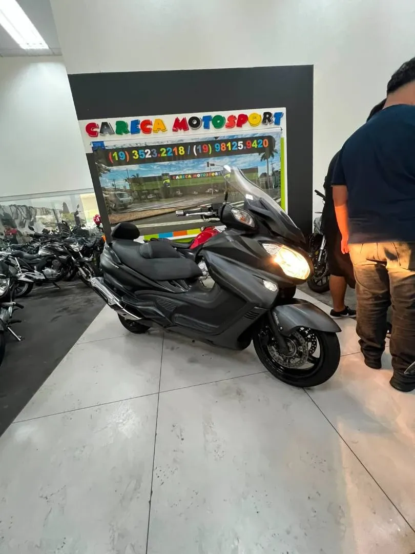 SUZUKI BURGMAN 650 2016/2017
