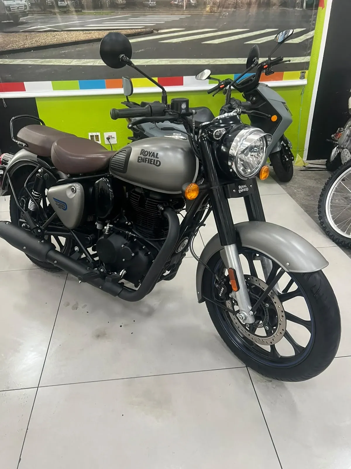 ROYAL ENFIELD CLASSIC 350 2023/2023